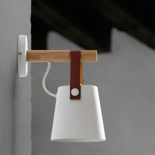 Wooden Simple Wall Lamp